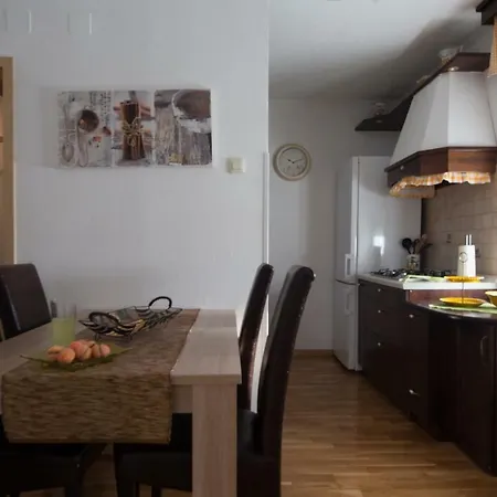 Tamara Apartment